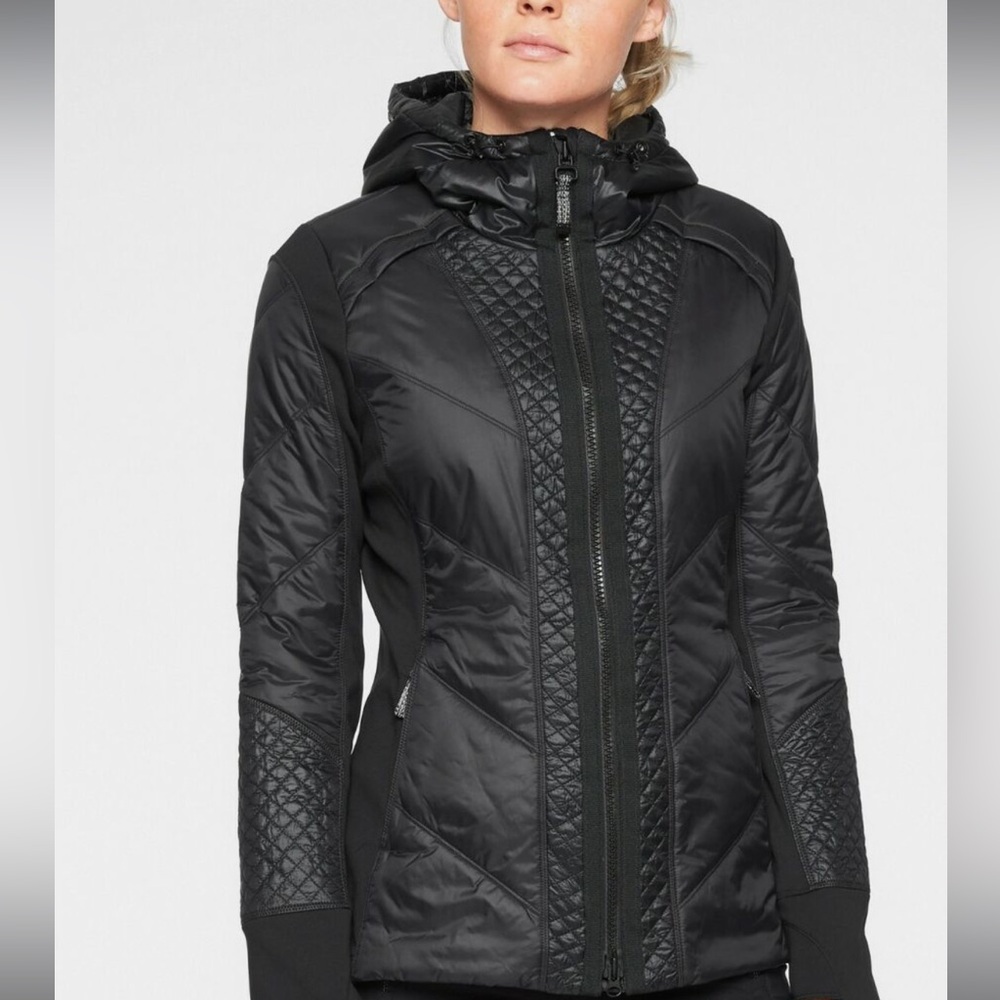 *BARELY USED* Athleta Rock Ridge jacket